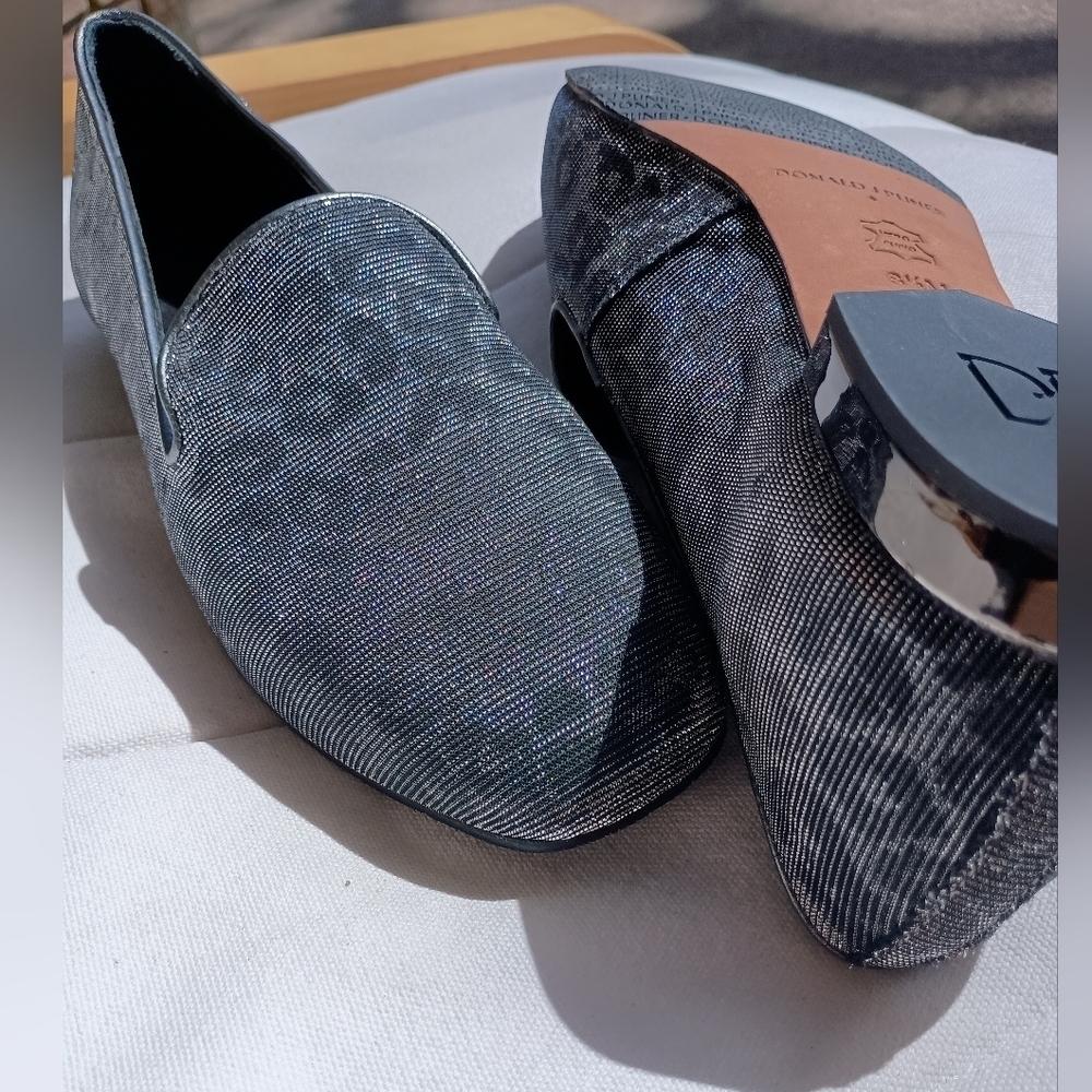 NWOT Donald J Pliner Hazel Flats Women's Shoes Gunmetal Sparkle Leopard 8.5 - Picture 2 of 7